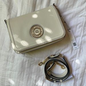 Brand New with tags Marc Jacobs Cream with good hardware crossbody bag